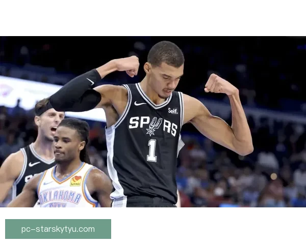 文班领衔马刺4000胜独行侠